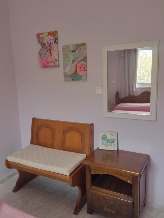Marilen Apartment Livadia  Bagian luar foto