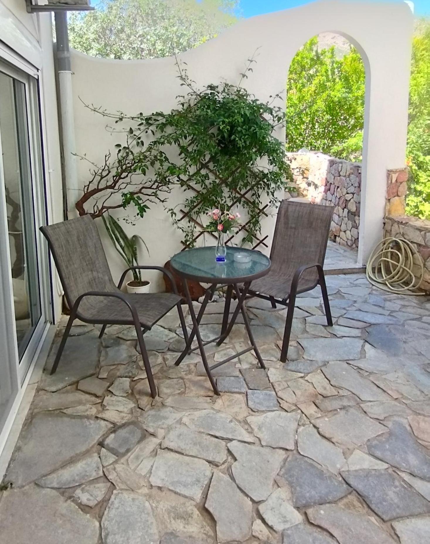 Marilen Apartment Livadia  Bagian luar foto